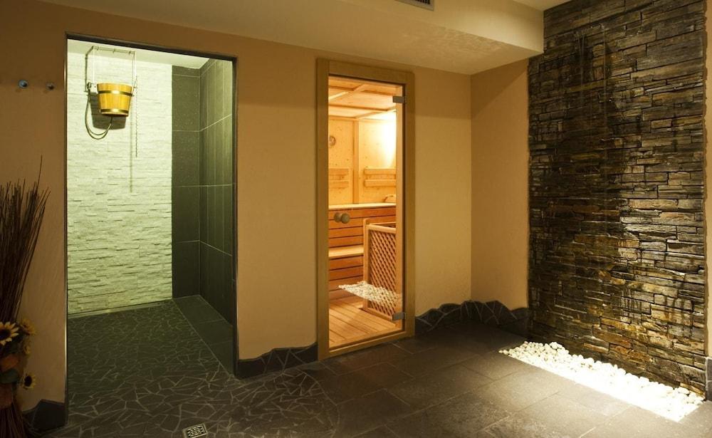 Gaia Residence Hotel メッツァーナ エクステリア 写真